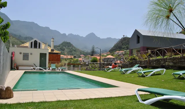 A Casa Estrelícia-Dourada Garcês