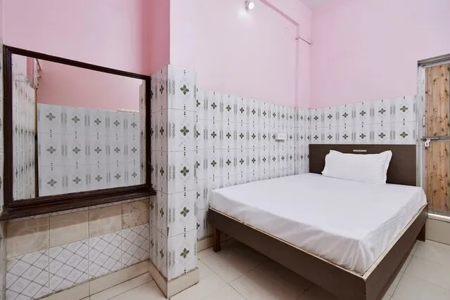 SPOT ON 47639 Mahakal Lodge