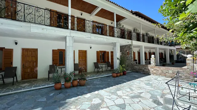 Villa Melivia - Kokkino Nero Homes