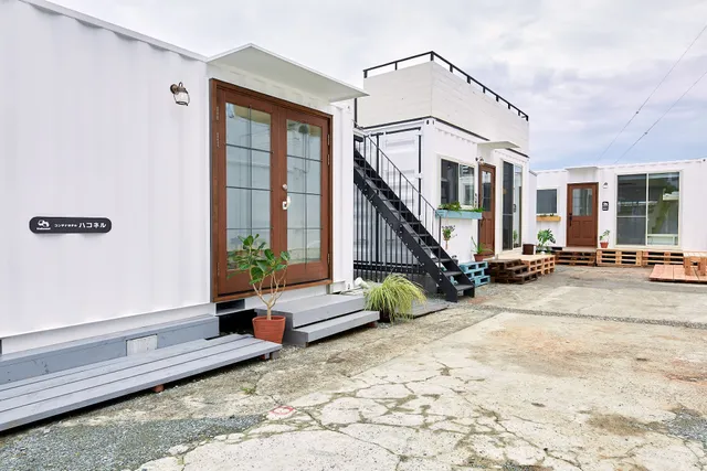 コンテナホテル ハコネル