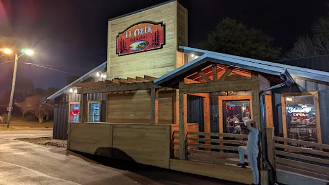 LL Creek Bar And Grill