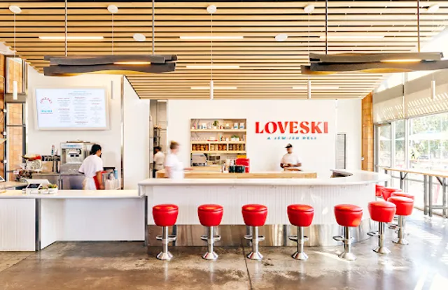 Loveski Deli