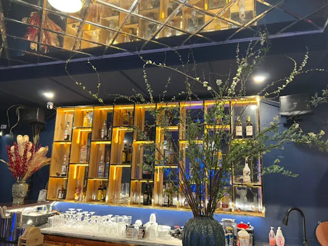 chez loan restaurant 2