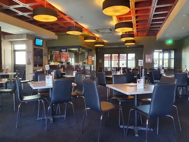 Mackey's Royal Hotel