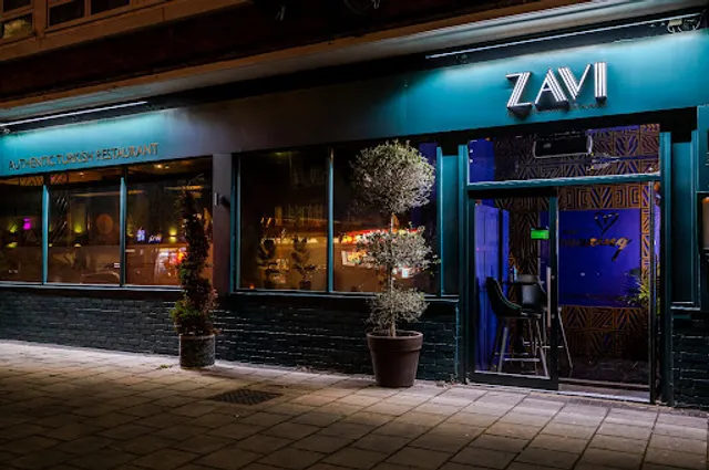 Zavi Restaurant