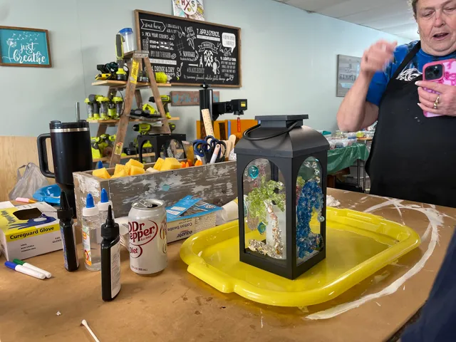 Hammer and Stain Crystal Coast