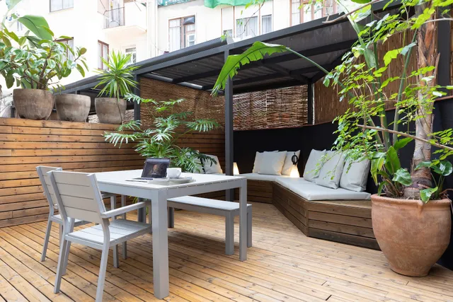 DestinationBCN Apartments & Rooms