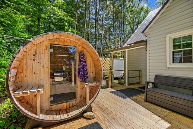 Hidden valley escape