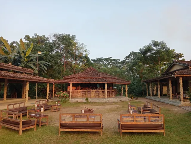 Tharu Community Lodge