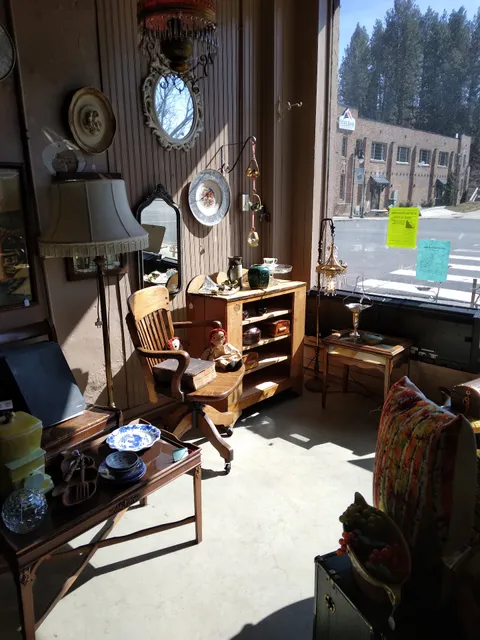 Open Eye Consignment Shop