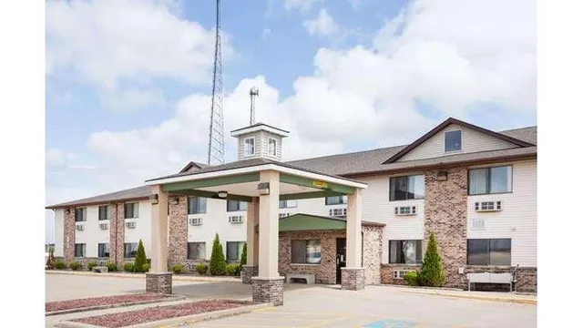 Super 8 by Wyndham McLean/Bloomington SW