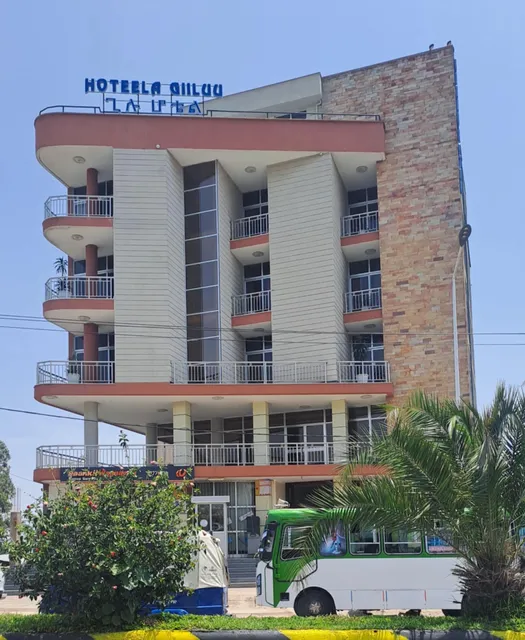 Gillu Hotel