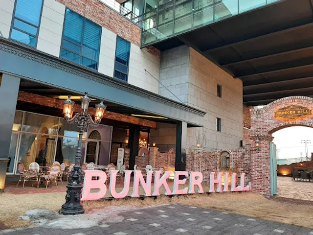 BUNKERHILL