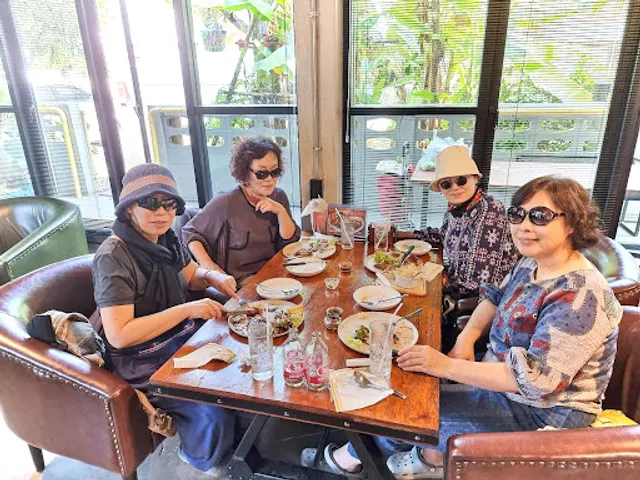 โอวีโอสลัด : OVO Salad