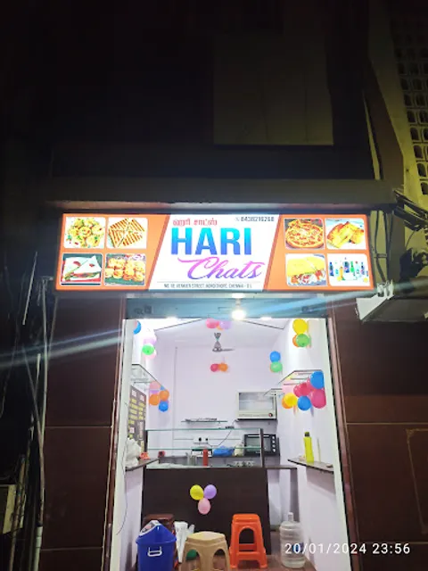 Hari chats