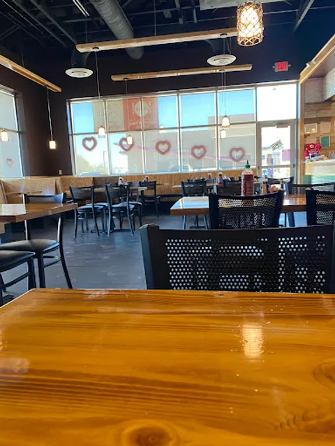 W & Z Asian Bistro & Sushi Bar