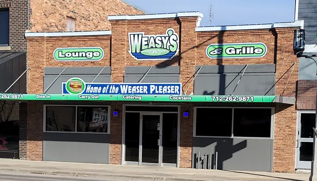 Weasy's Lounge & Grille