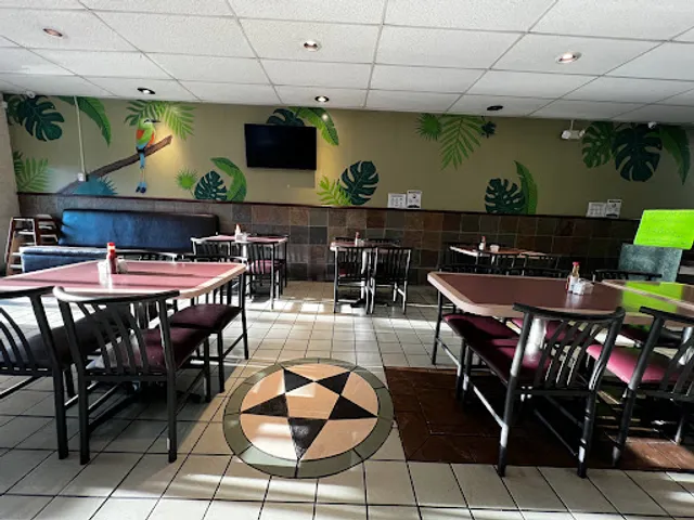 El Zunzal Pupuseria #2