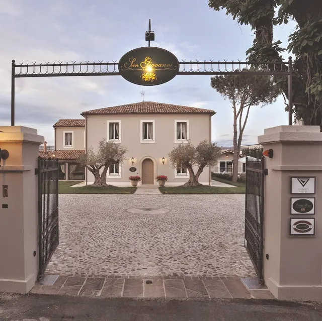 Relais San Giovanni Hotel