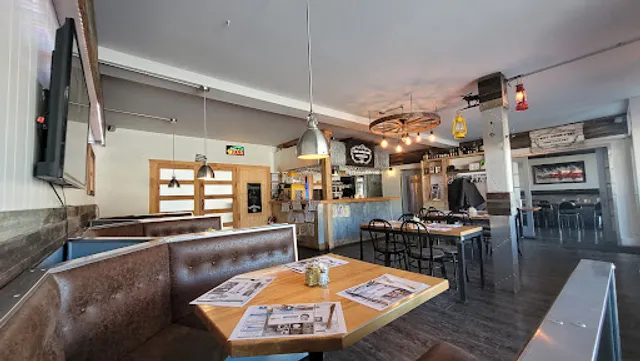 Restaurant L' Est Anse Ciel