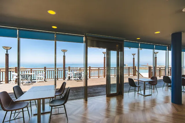 ふたみ渚のレストラン モンドブルー