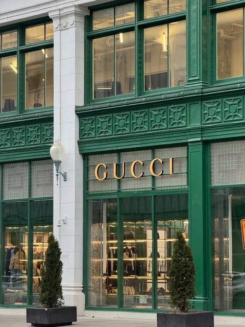 Gucci - Detroit Library Street
