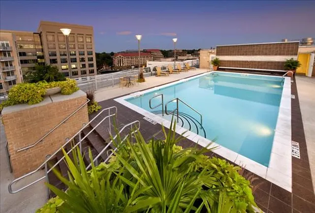 Churchill at Archstone Wisconsin Place