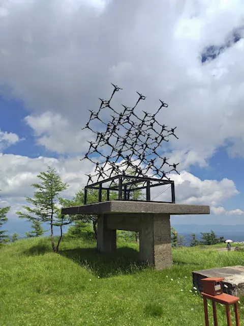 美ヶ原高原美術館野外展示場