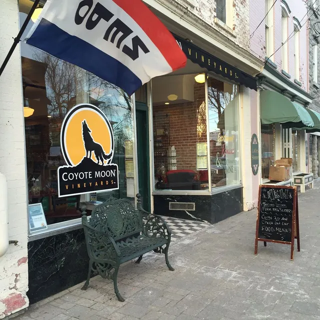 Coyote Moon Vineyards on the River