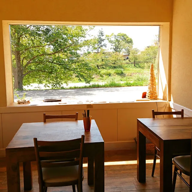 Cafe & Restaurant CAVA