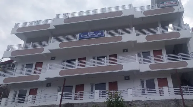Hotel Ganga Yamuna Plaza