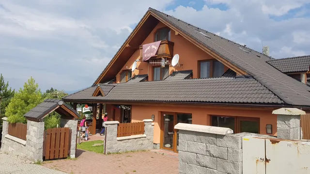 Retreat Residence Edenium