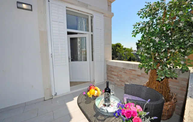 Luxury Rooms Nirvana