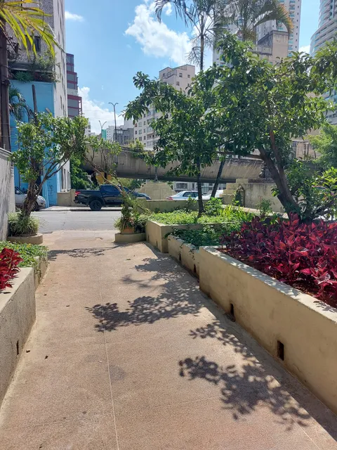 Jardim do Escadão e Beco da Arara
