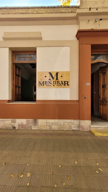 Menjibar Café