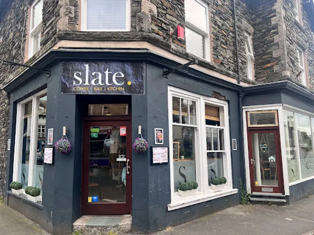 Slate - Coffee . Bar . Kitchen