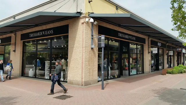Trussardi Outlet Castelguelfo Di Bologna