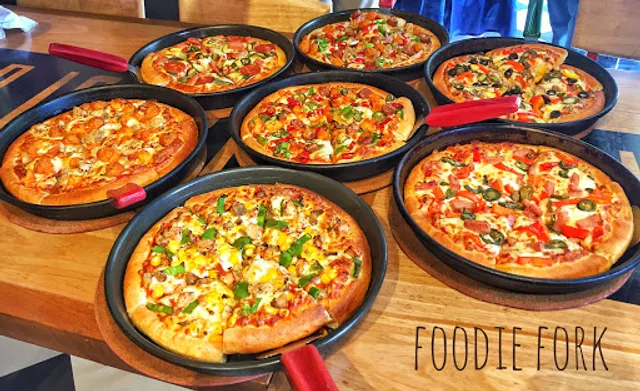 Pizza Hut | Supermart 1, Gurgaon
