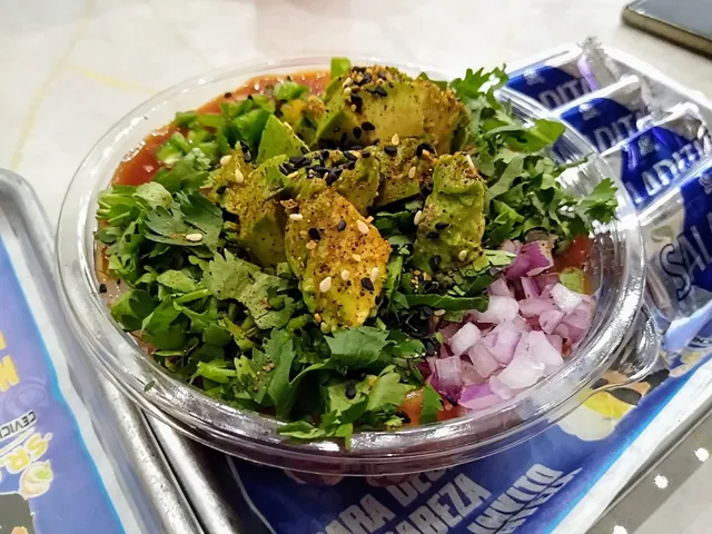 Sr. Cruda Ceviche and Micheladas