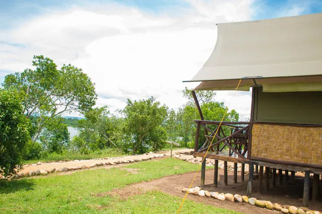 Queen Elizabeth Bush Lodge