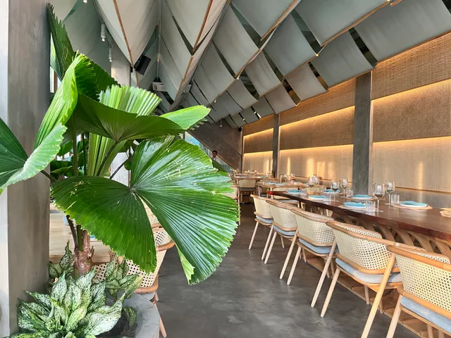 Ola Hale - Restaurant & Bar