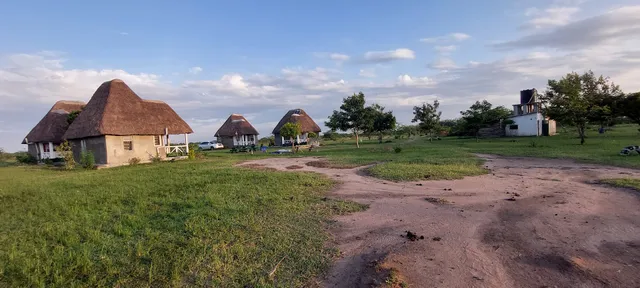 Kasenyi Lake Retreat Lodge & Campsite