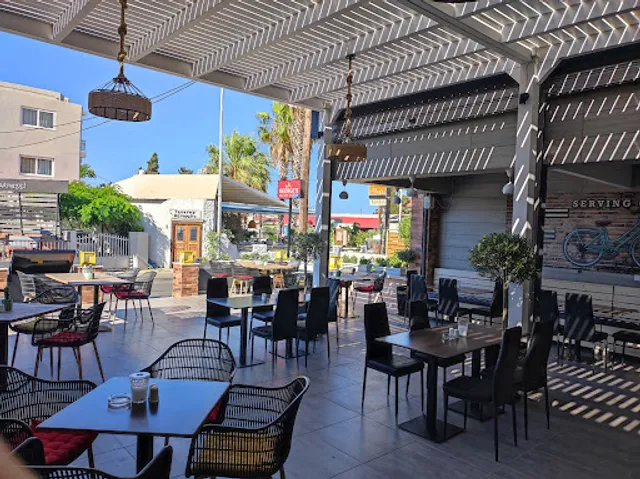 Georges' grill house & seafood