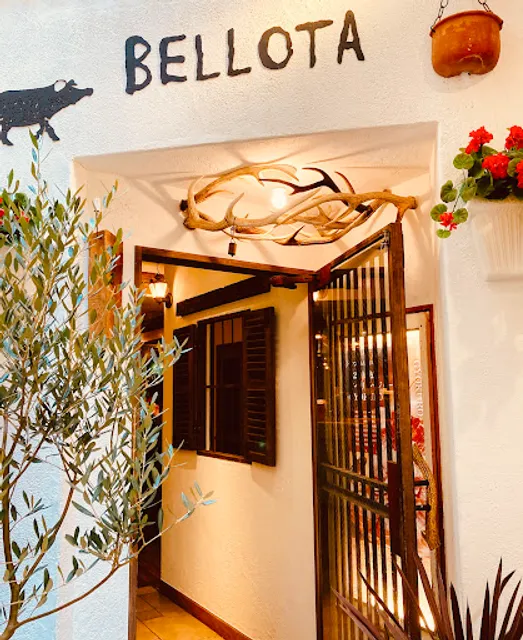 Bellota Muamua Karasuma Sanjo