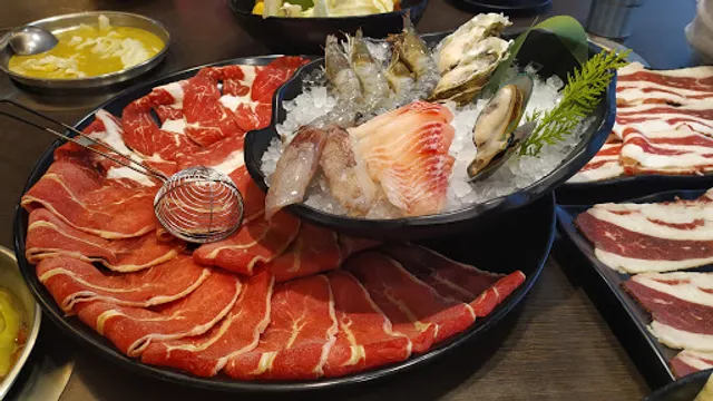 肉多多火鍋 板橋實踐店