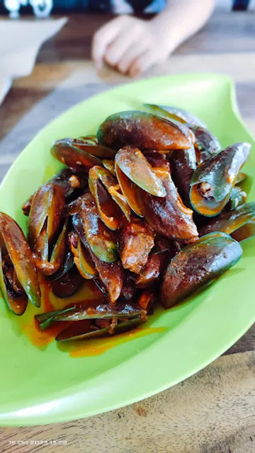 bintang seafood bu yami