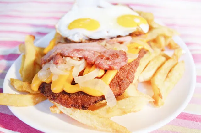 Vuelta Y Vuelta Restaurante