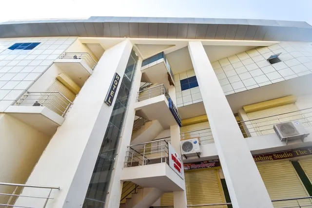 OYO 47592 Satyam Residency