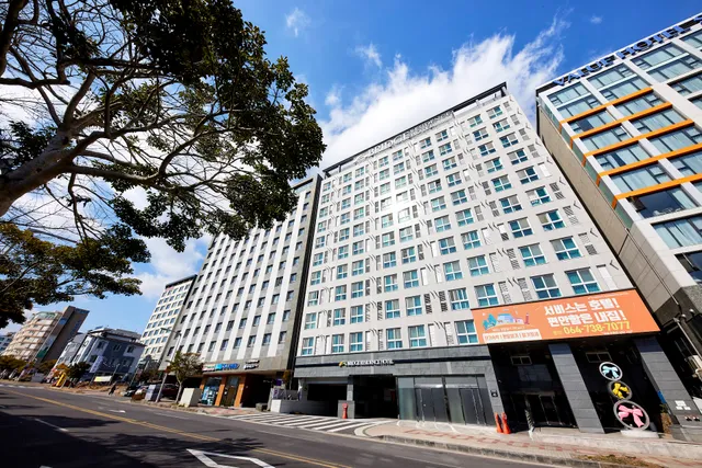 Bridge Residence Hotel