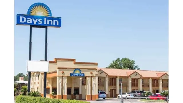 Days Inn by Wyndham Orange